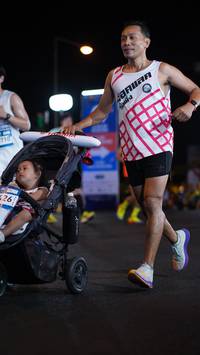 BIB: 710, 198
                            <button type="button" onclick="openModal(23107187)" class="btn btn-primary btn-sm float-right btn-popup" data-toggle="modal" data-target=".modal-high-quality">
                        <i class="fas fa-shopping-cart"></i> Add to Cart
                    </button>
                                            <button type="button" onclick="isThisMe(23107187, true)" class="btn btn-success btn-sm float-right btn-popup btn-isme hidden" data-toggle="tooltip" data-placement="bottom" title="นี่คือรูปของคุณใช่ไหม คลิกที่นี่เพื่อเอาเข้าอัลบั้ม">
                        <i class="fas fa-plus"></i> Add to album
                    </button>
                    <button type="button" onclick="isThisMe(23107187, false)" class="btn btn-warning btn-sm float-right btn-popup btn-isnotme hidden">
                        <i class="fas fa-ban"></i> Remove from album
                    </button>